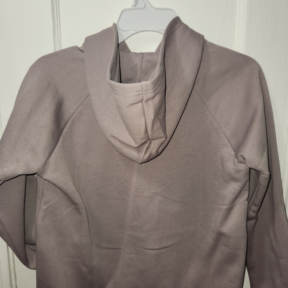 Under Armour Gray and Orange Performance Sweatshirt - Picture 5 of 5